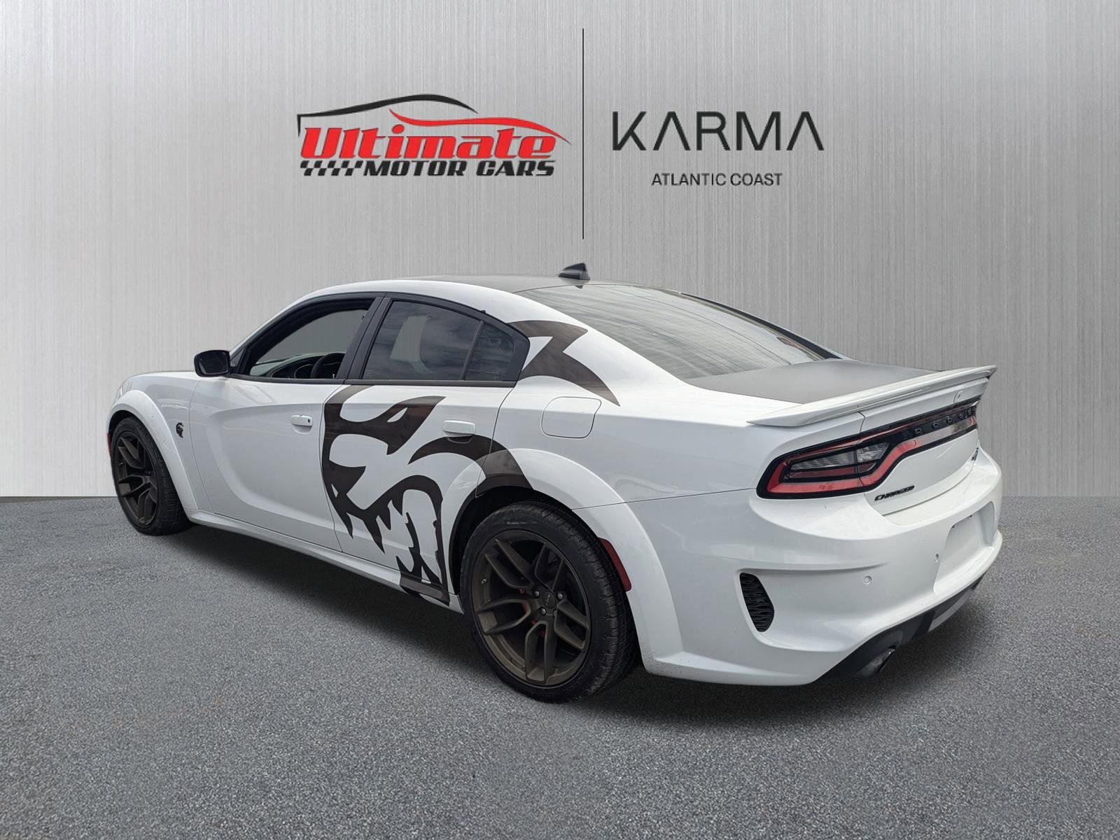 View vehicle photo 5