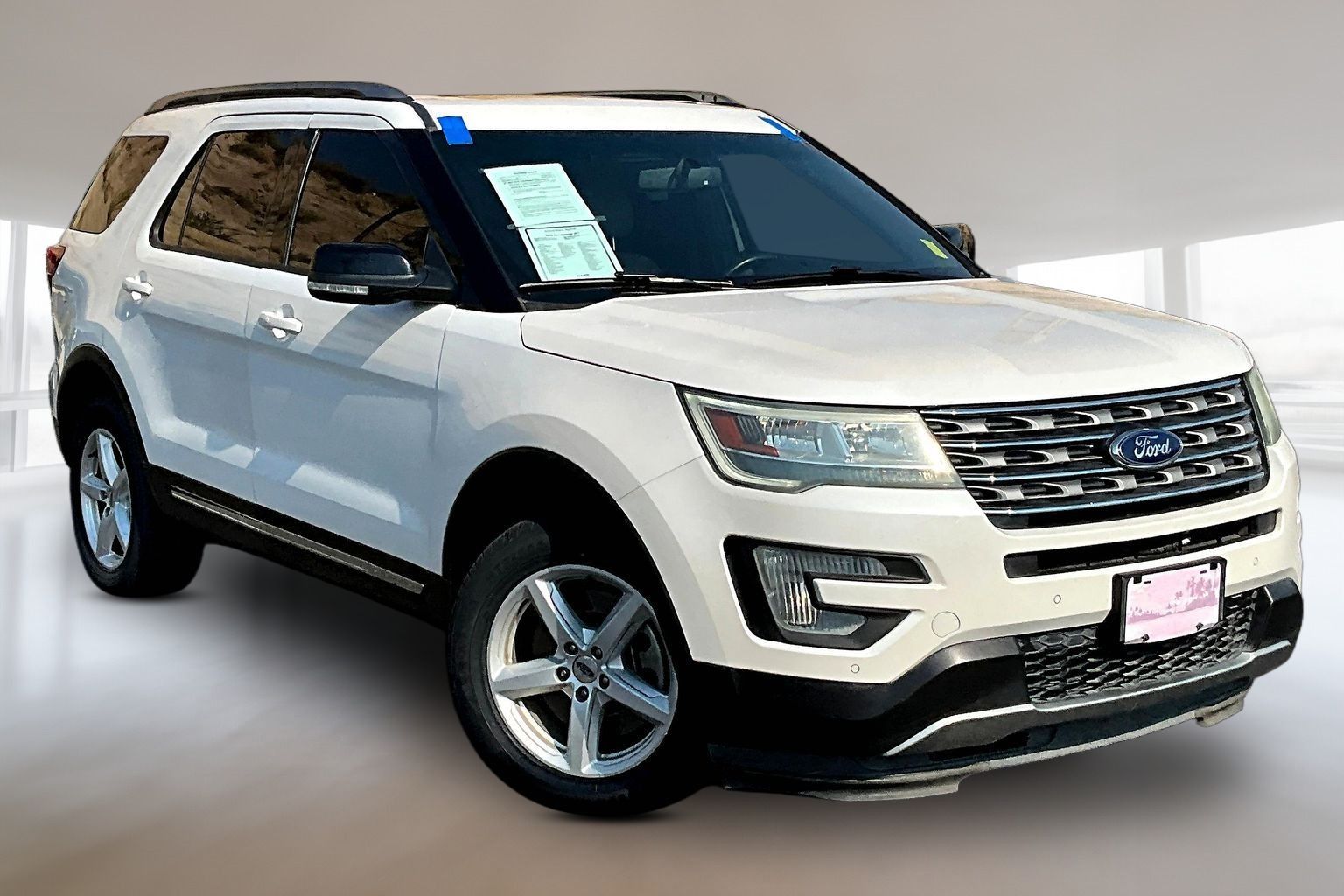  2016 Ford Explorer XLT 4WD   