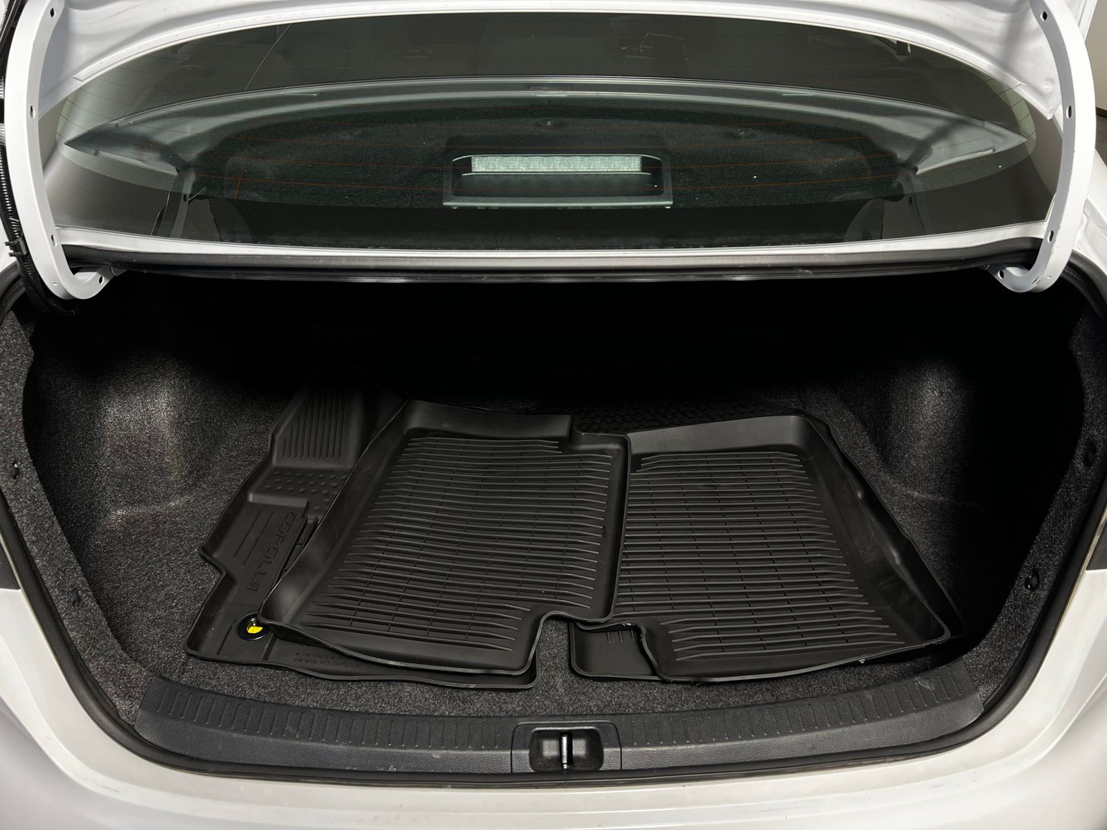 Thumbnail: 2025 Toyota Corolla - 22