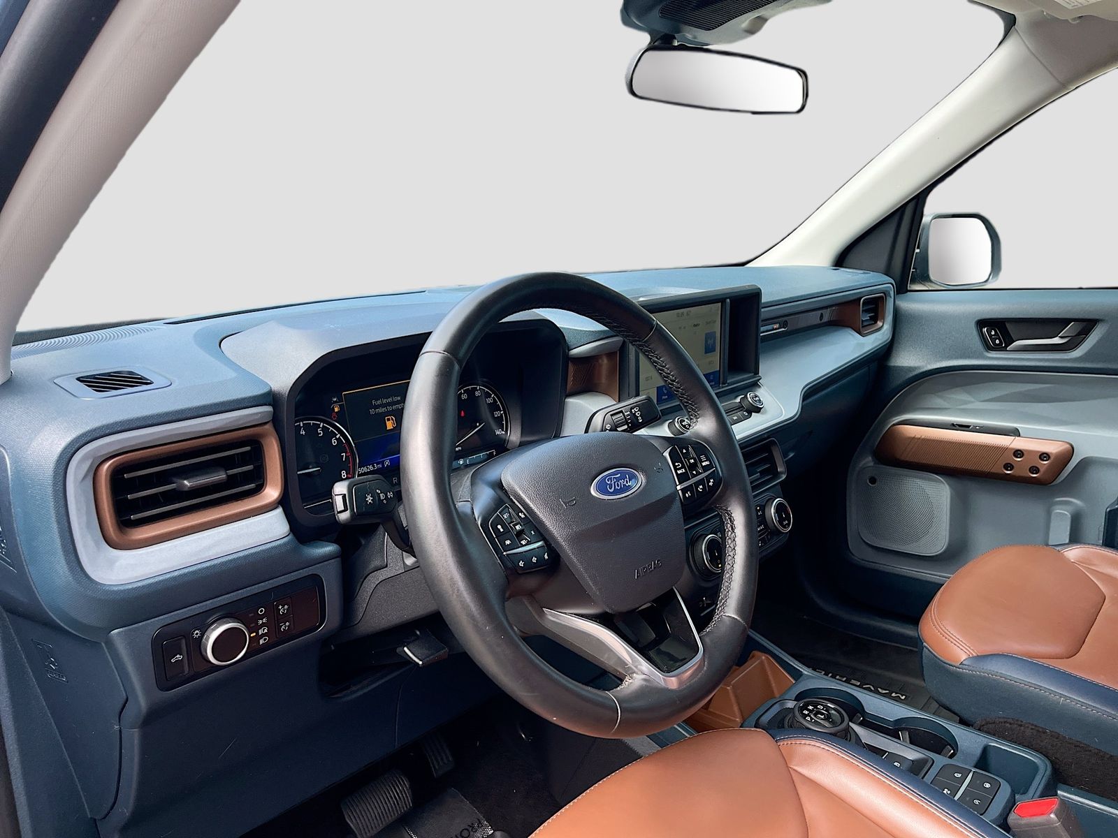 Used 2024 Gray Ford Lariat image 9