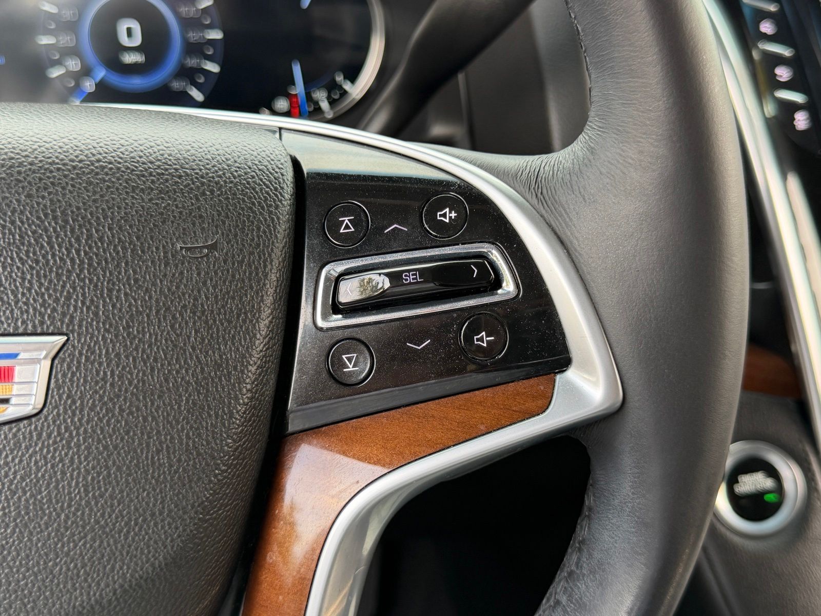Used 2017 Radiant Silver Metallic Cadillac Luxury image 33