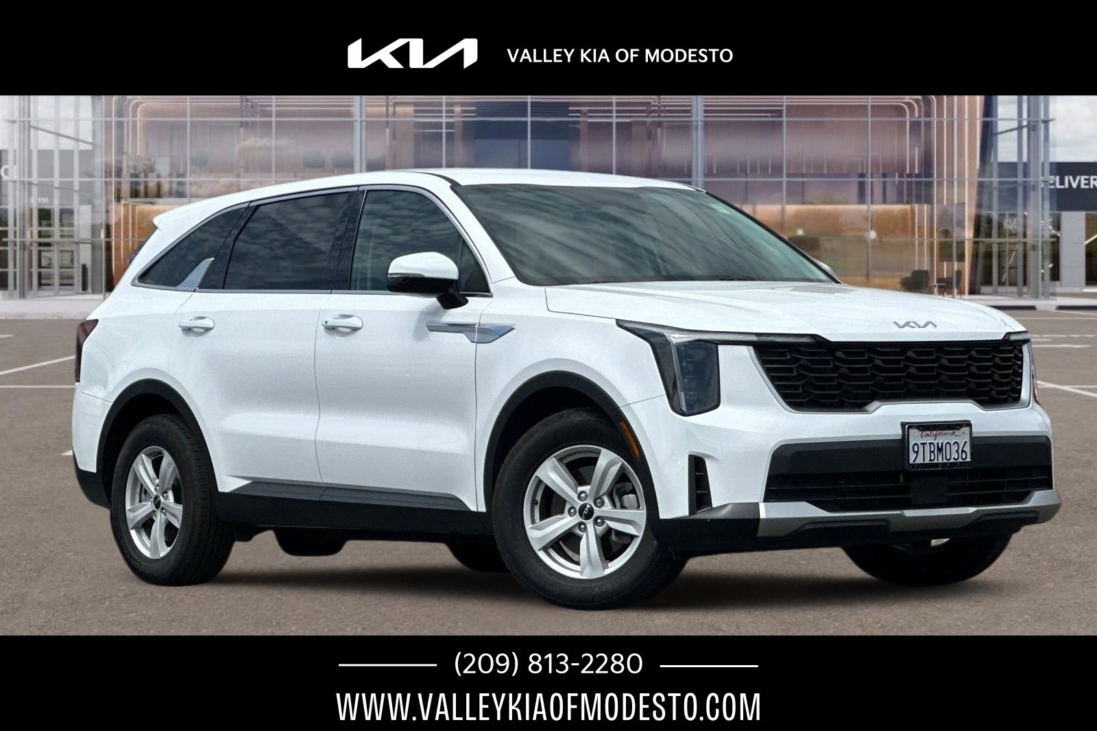 White Pearl 2025 Kia Sorento SUV / Crossover Front-Wheel Drive 8-Speed Automatic