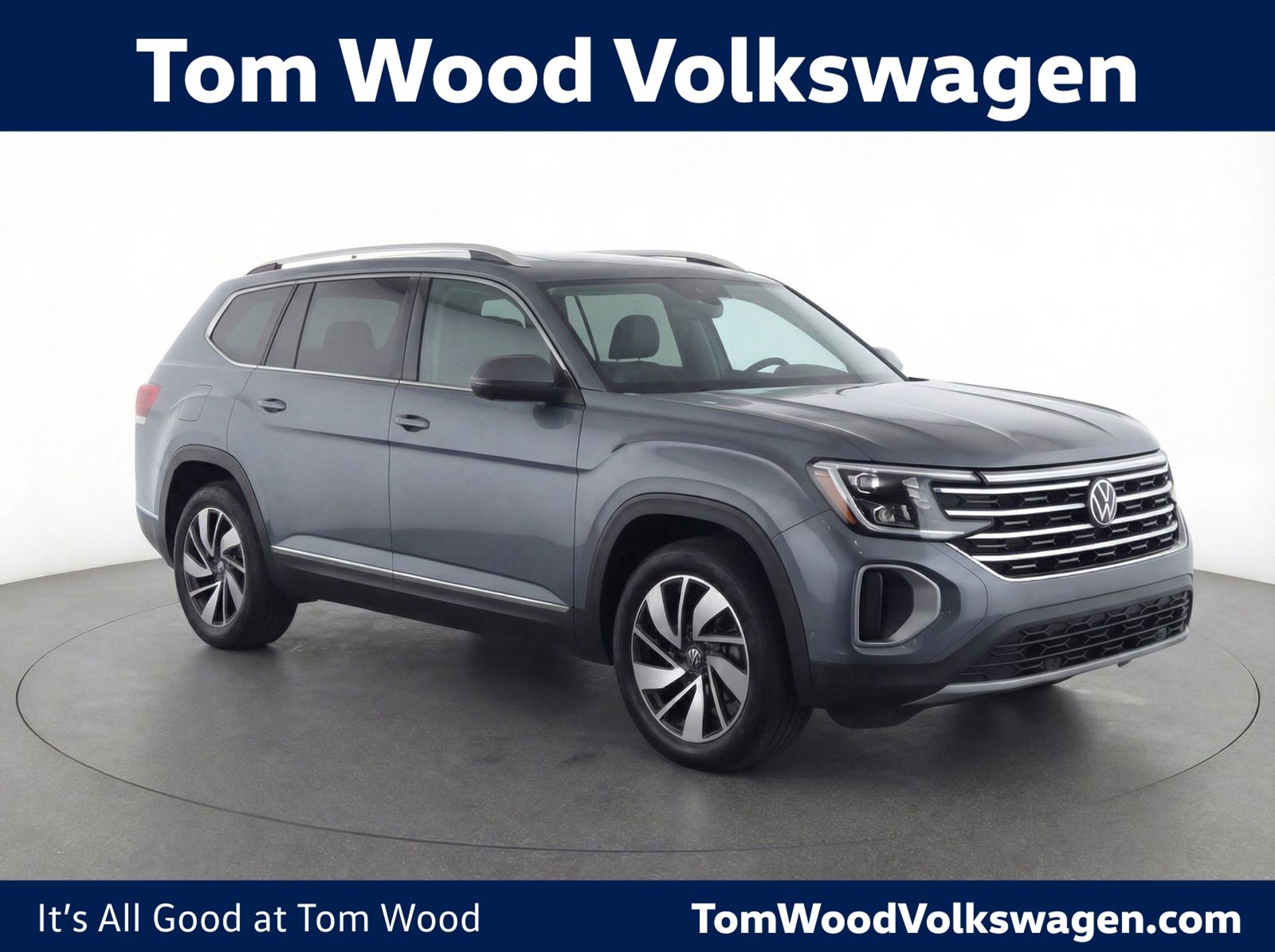 Platinum Gray Metallic 2024 Volkswagen Atlas SEL 4Motion AWD SUV / Crossover All-Wheel Drive 8-Speed Automatic