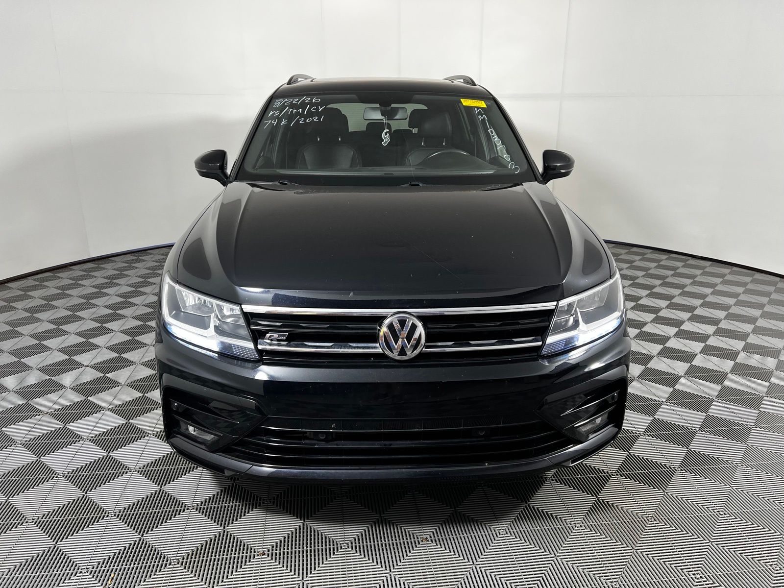 Thumbnail: 2021 Volkswagen Tiguan - 2