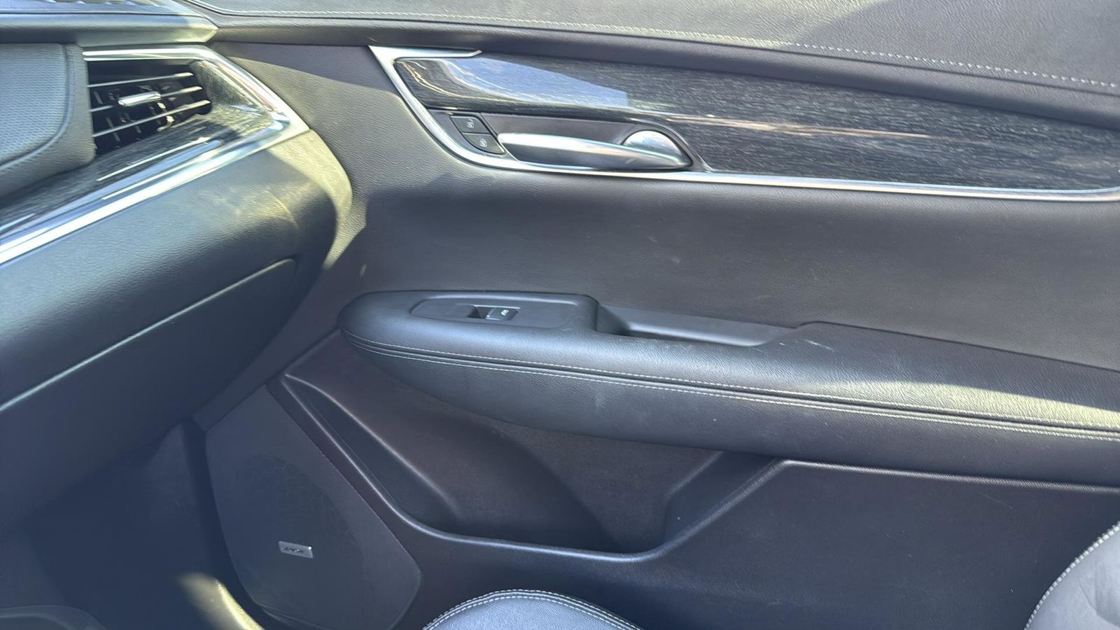 Used Car 2020 Cadillac Xt5  Premium Luxury For Sale Under $25,000 In Austin, Texas