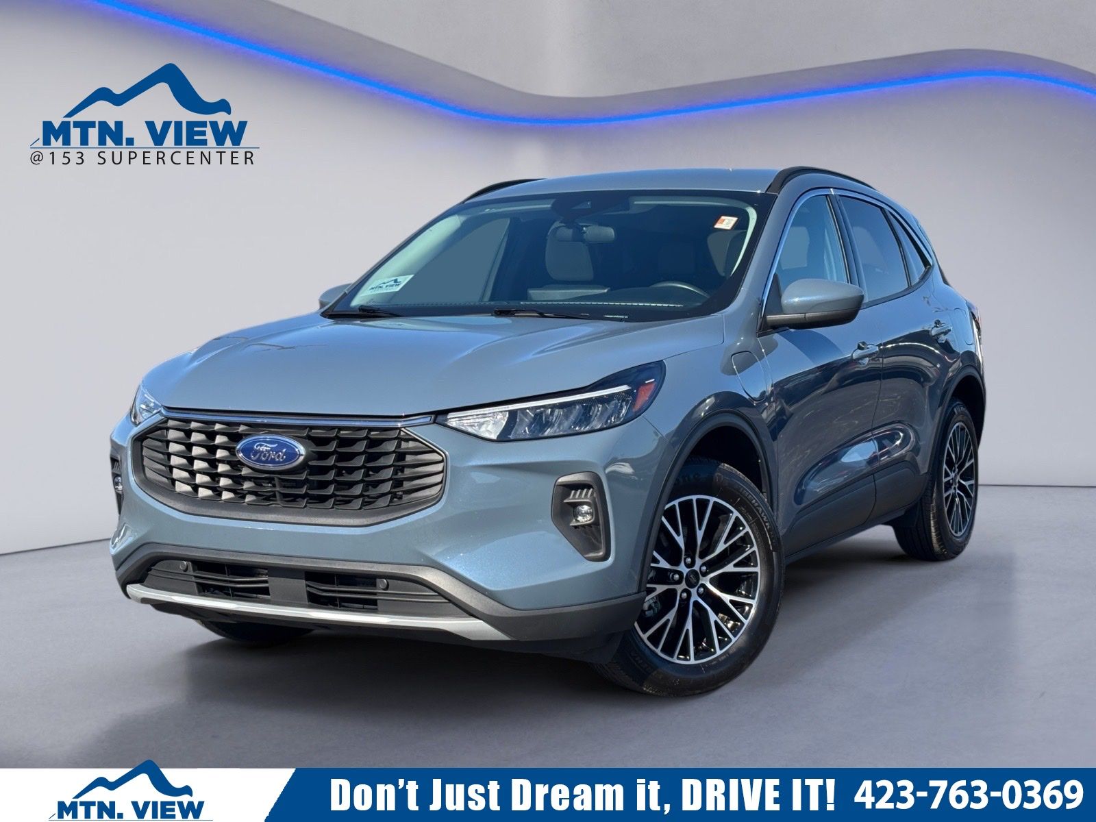 Vapor Blue 2023 Ford Escape Hybrid Plug-in FWD SUV / Crossover Front-Wheel Drive Continuously Variable Transmission