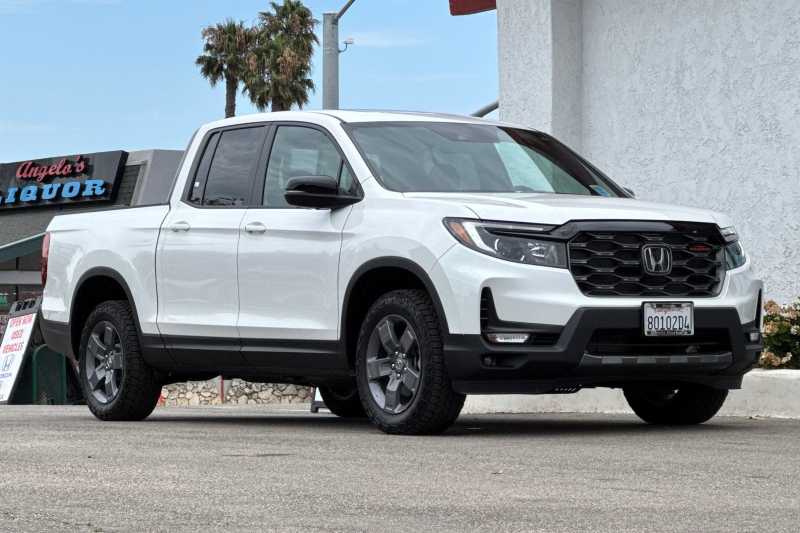 Platinum White Pearl 2025 Honda Ridgeline Pickup Truck All-Wheel Drive 9-Speed Automatic