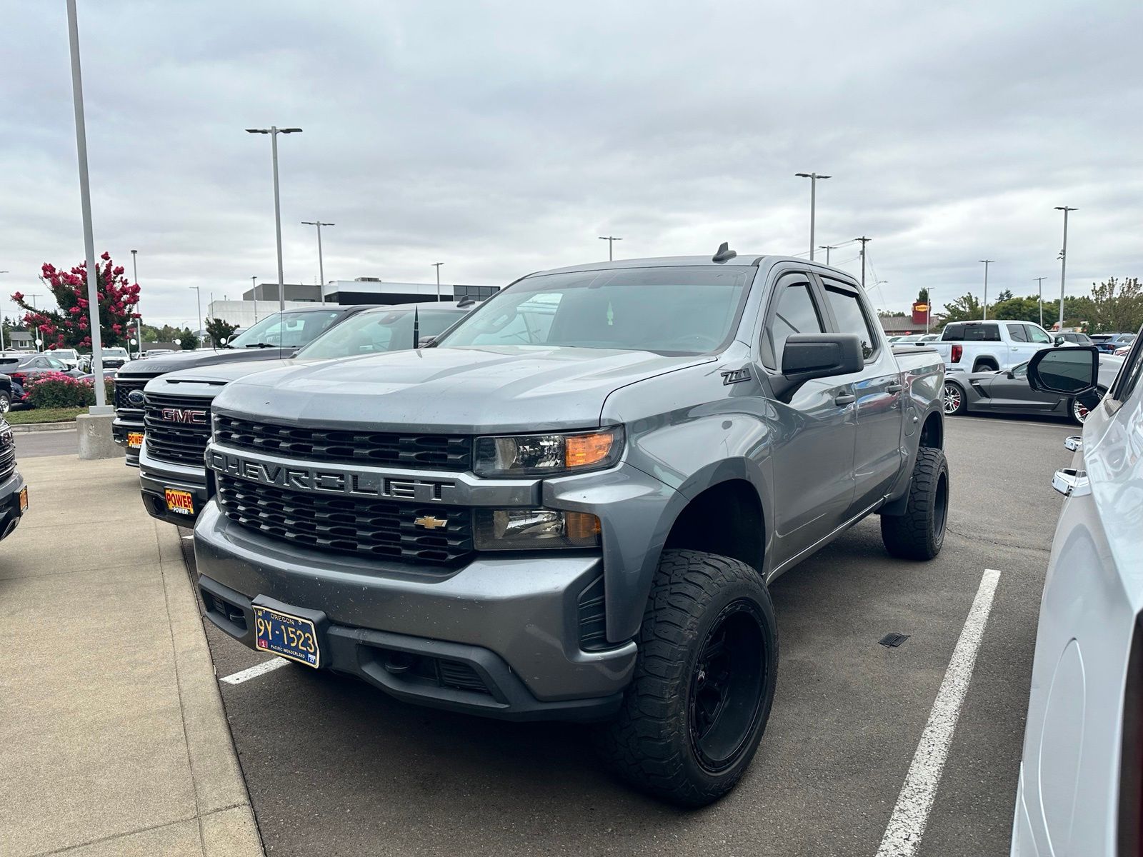 Gray (Satin Steel Metallic) 2022 Chevrolet Silverado 1500 Pickup Truck Four-Wheel Drive 8-Speed Automatic