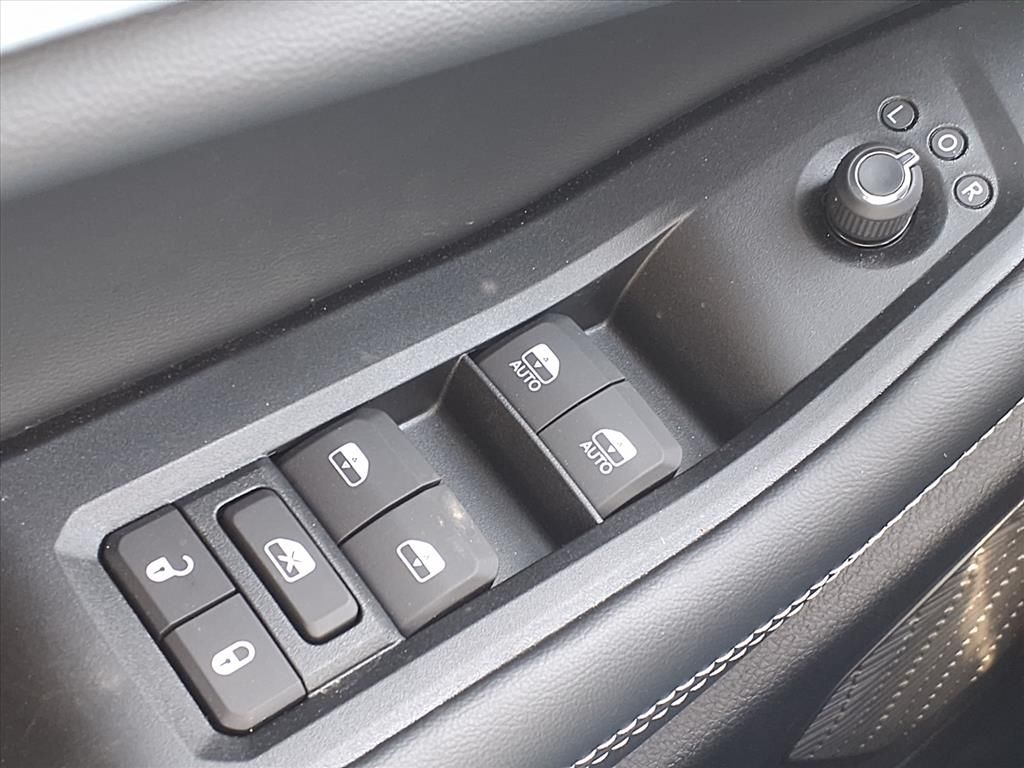 2026 Jeep Grand Cherokee Altitude - 11