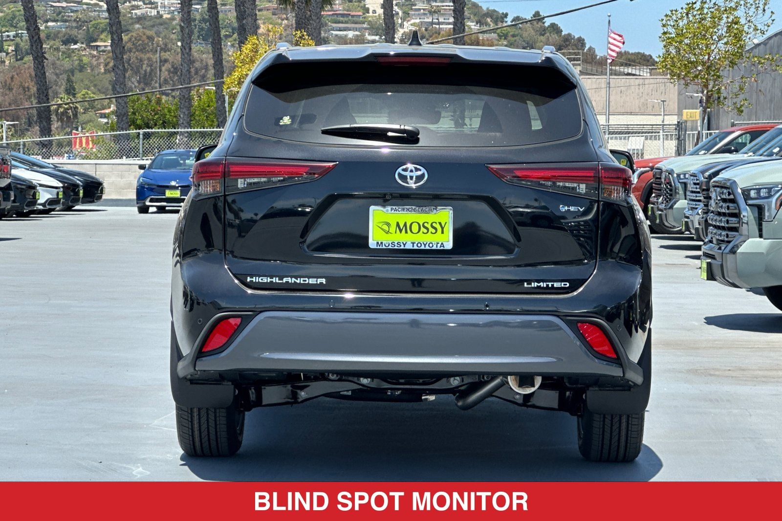 View vehicle photo 5