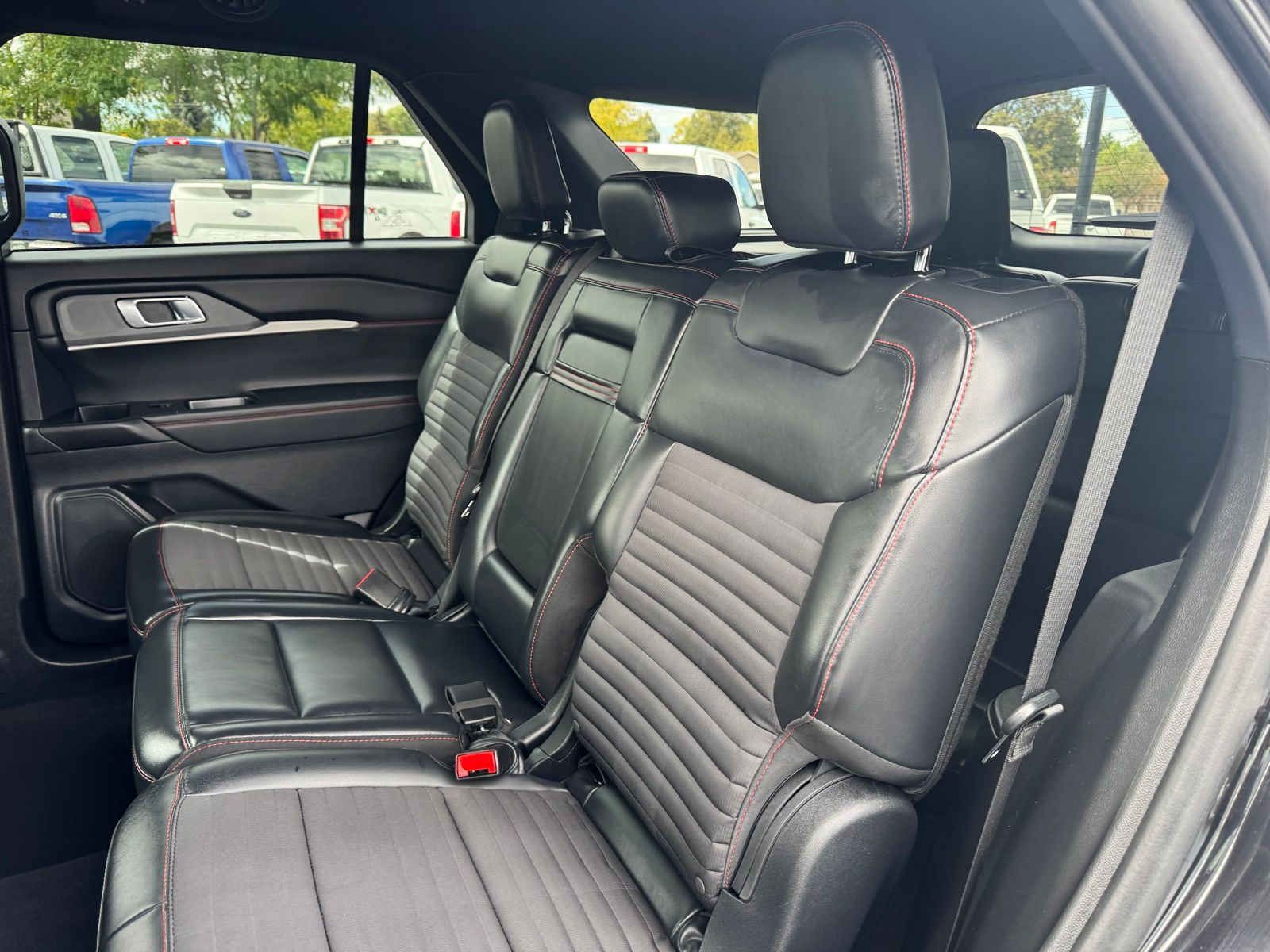 Used 2025 Ford Explorer SUV