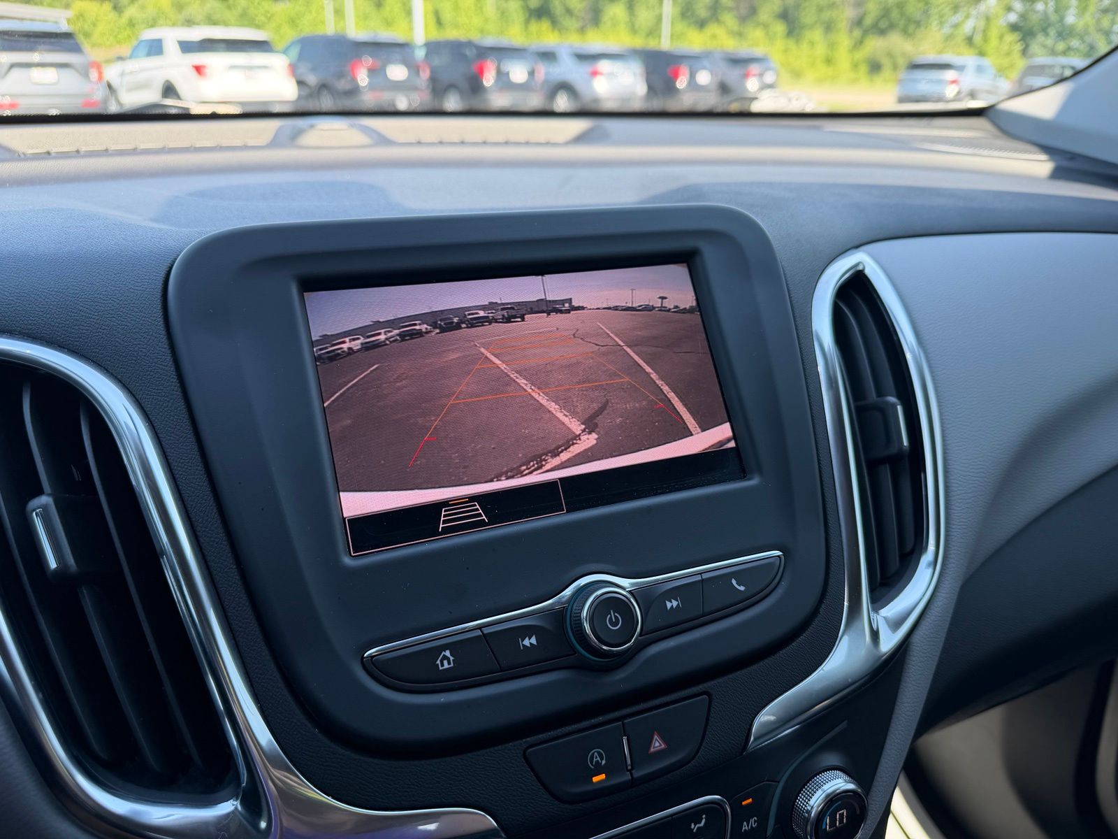 2024 Chevrolet Equinox image 21