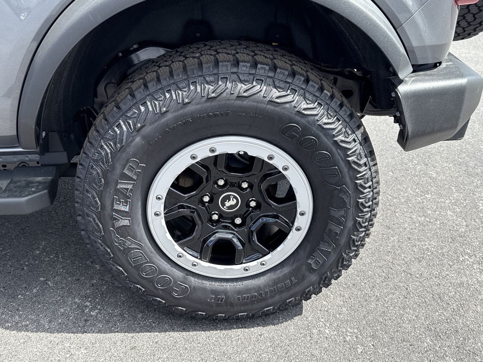 View vehicle photo 6