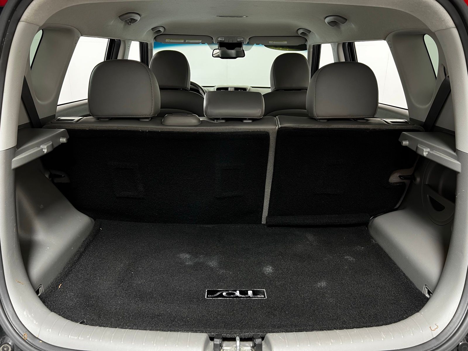 Thumbnail: 2017 Kia Soul EV - 28