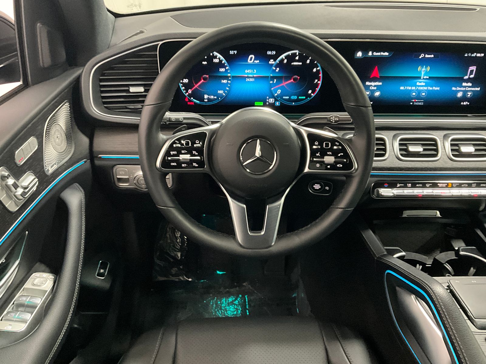 View vehicle photo 6