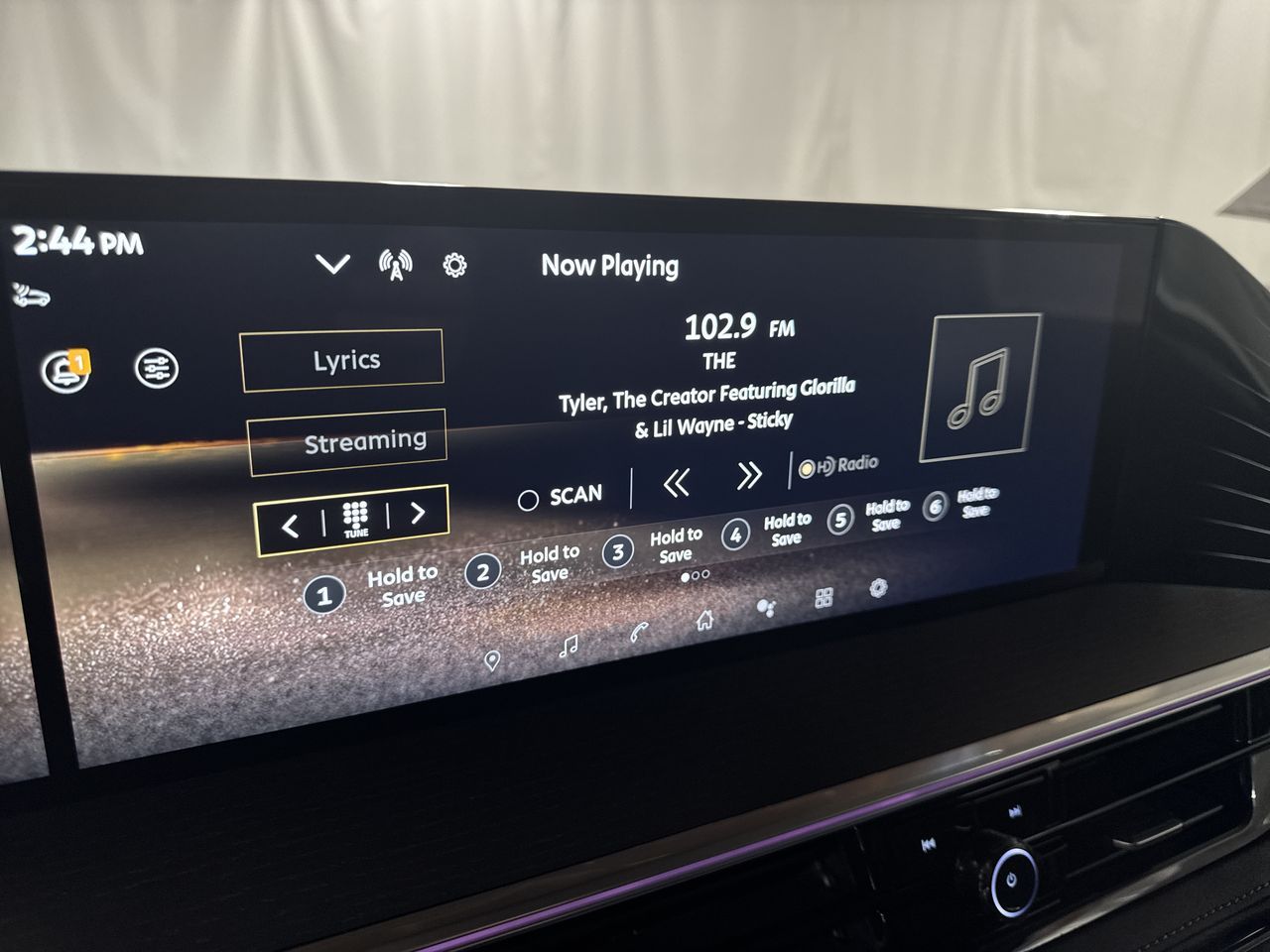 2025 Infiniti QX80 Sensory photo 21