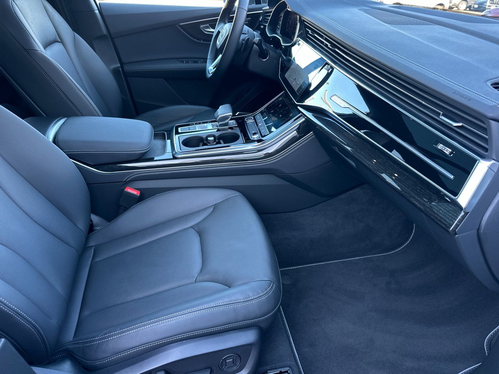 used 2025 Audi Q7 car, priced at $53,998