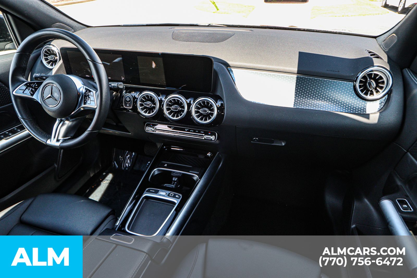 2025 Mercedes Benz GLA 250 photo 25