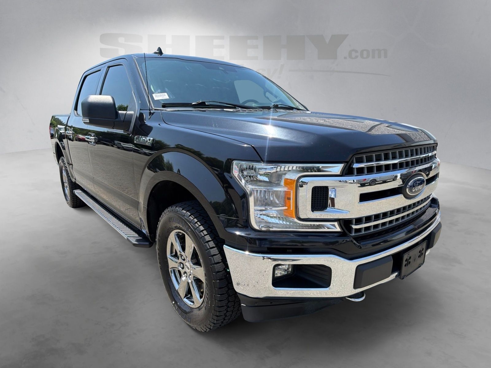 Certified Used 2020 Black Metallic Ford XLT image 2
