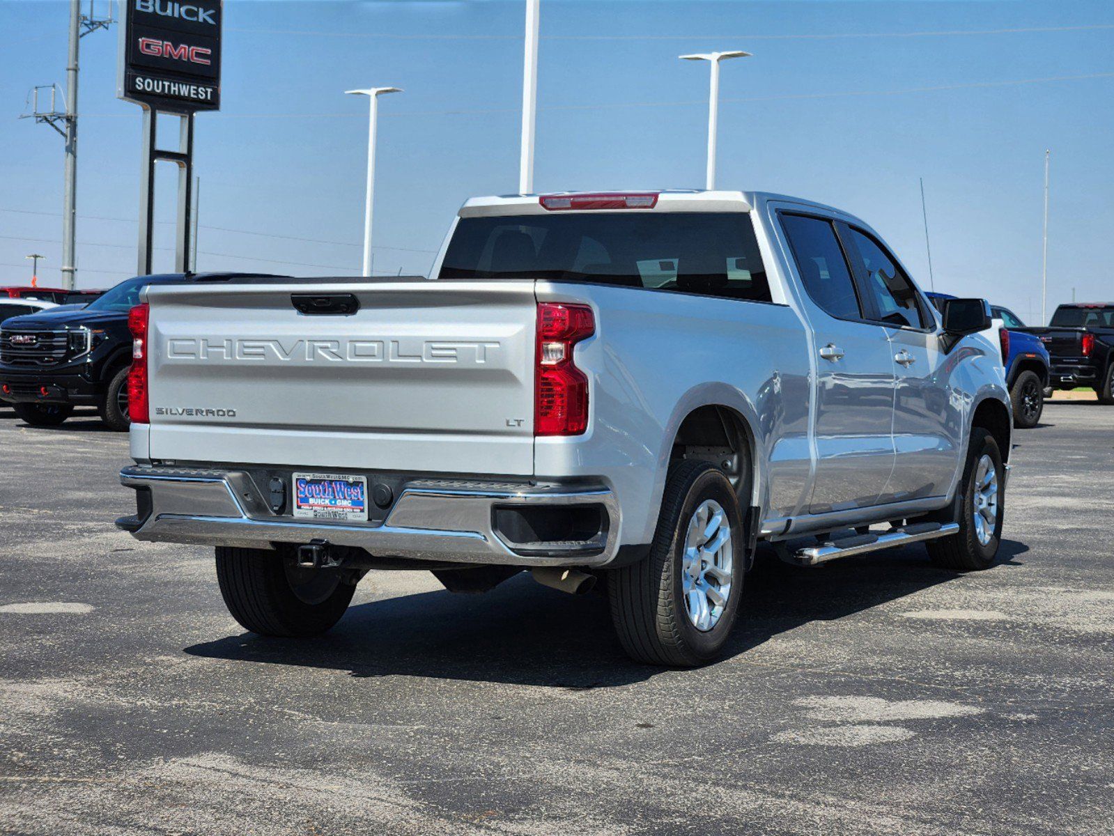 2022 Chevrolet Silverado 1500 LT 7