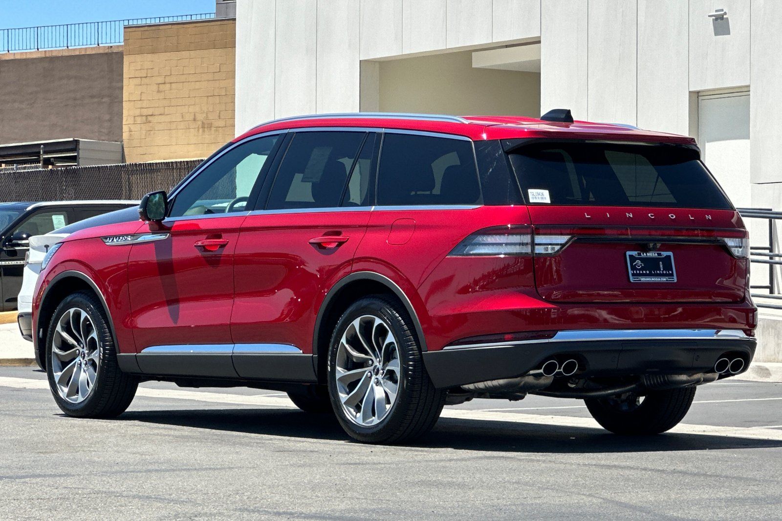 View vehicle photo 5