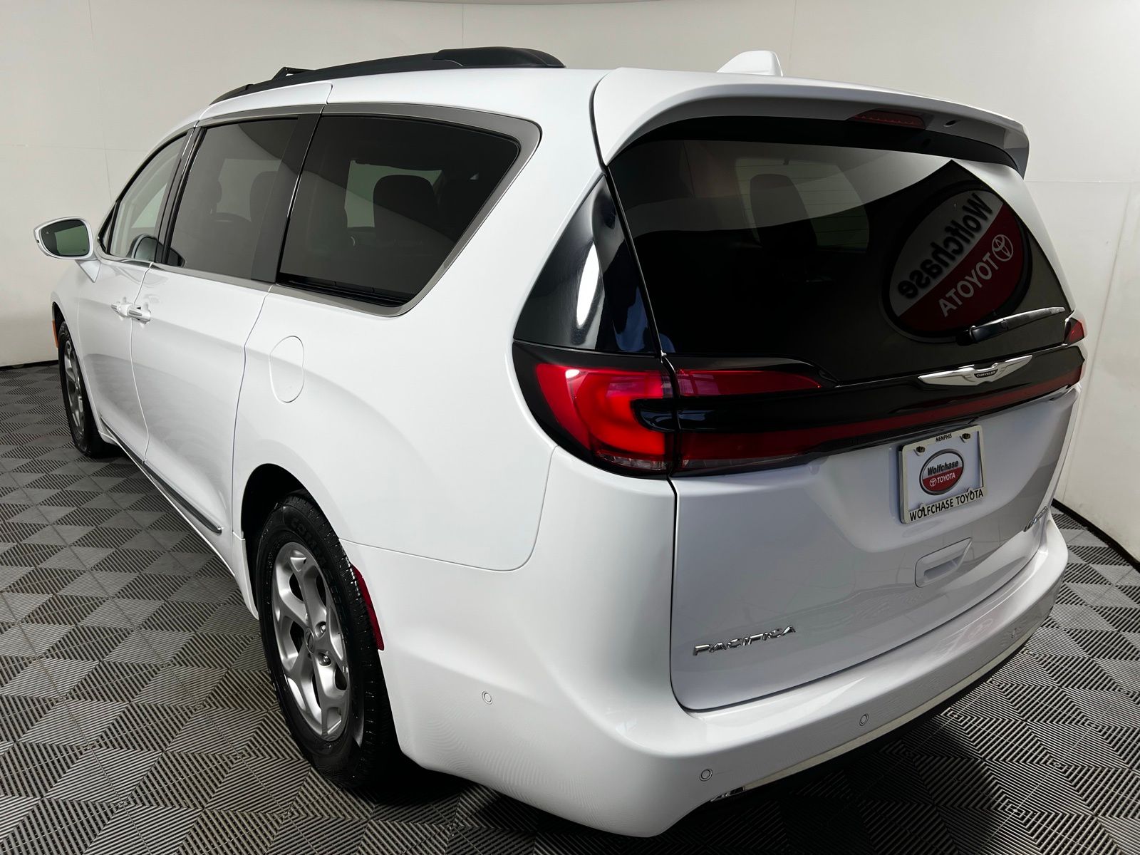 2022 Chrysler Pacifica Limited 7
