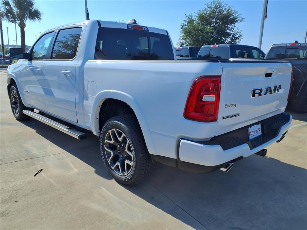 2026 Ram 1500 Laramie - 3