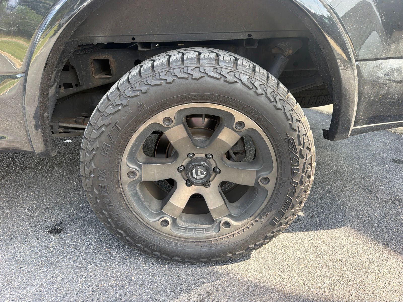 Used 2015 Tuxedo Black Metallic Ford XLT image 26
