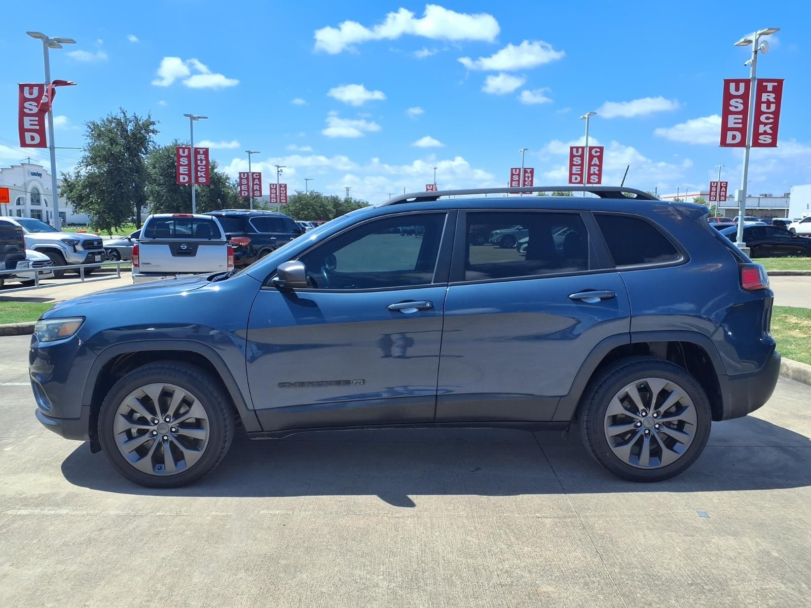 2021 Jeep Cherokee Latitude Lux Blue at Community Toyota