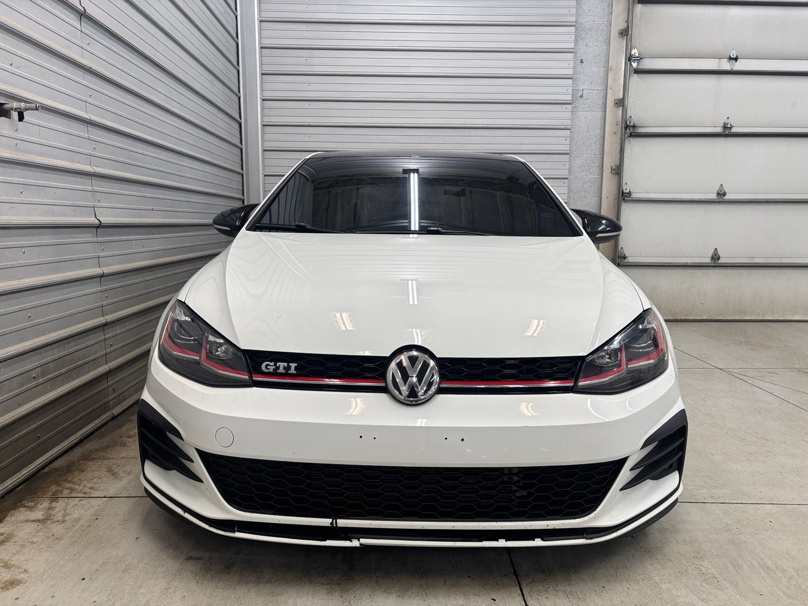 2018 Volkswagen Golf GTI SE - Image 2