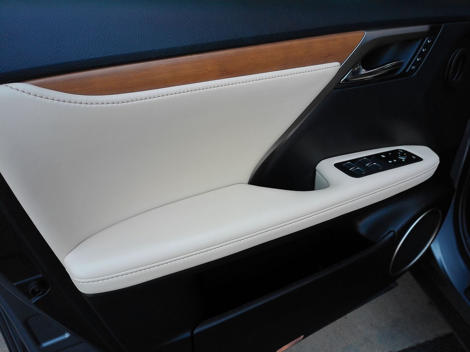 Used 2022 Gray Lexus 350 image 22