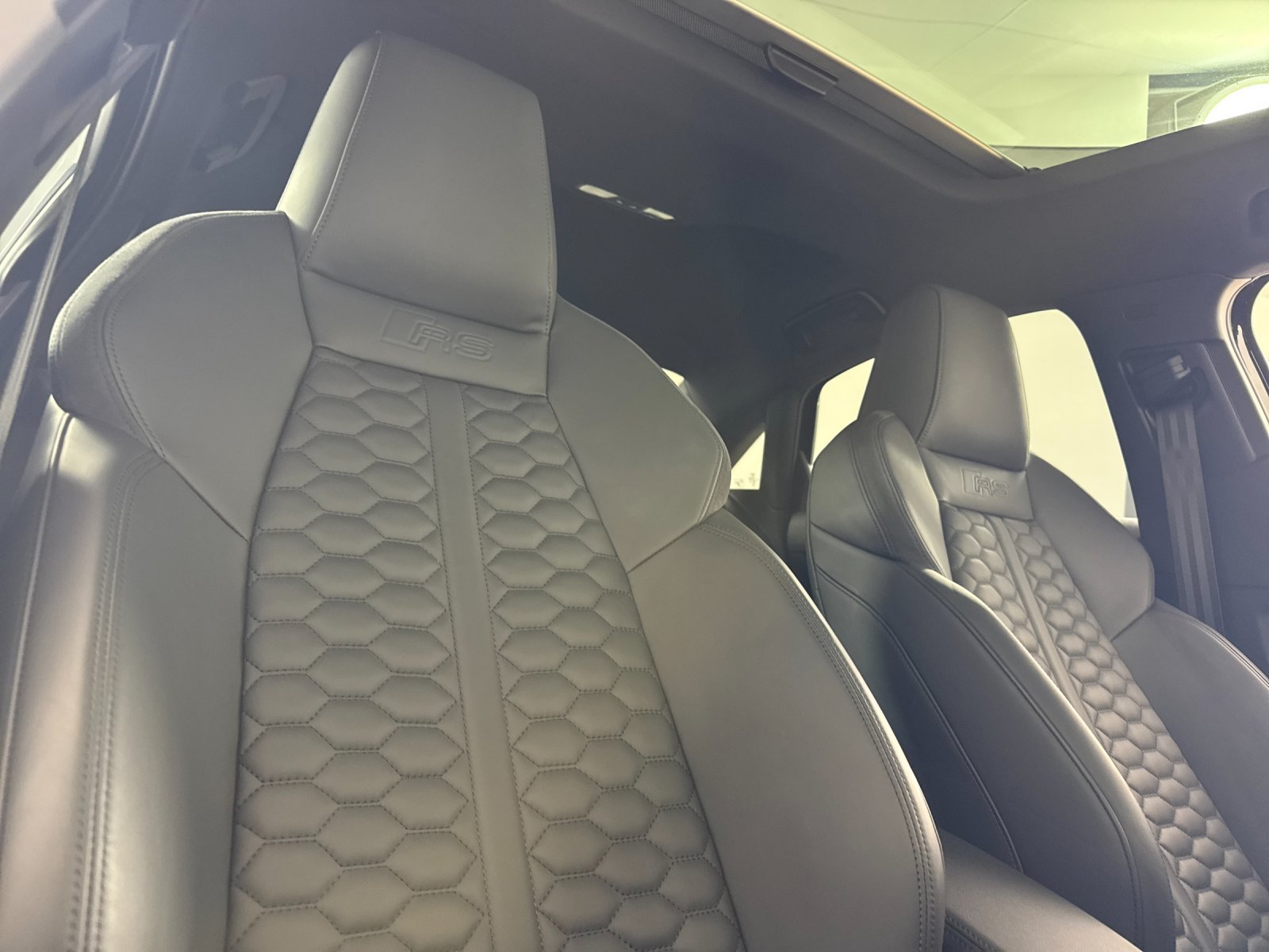 2025 Audi RS 3 2.5T — foto completa 16 de 28