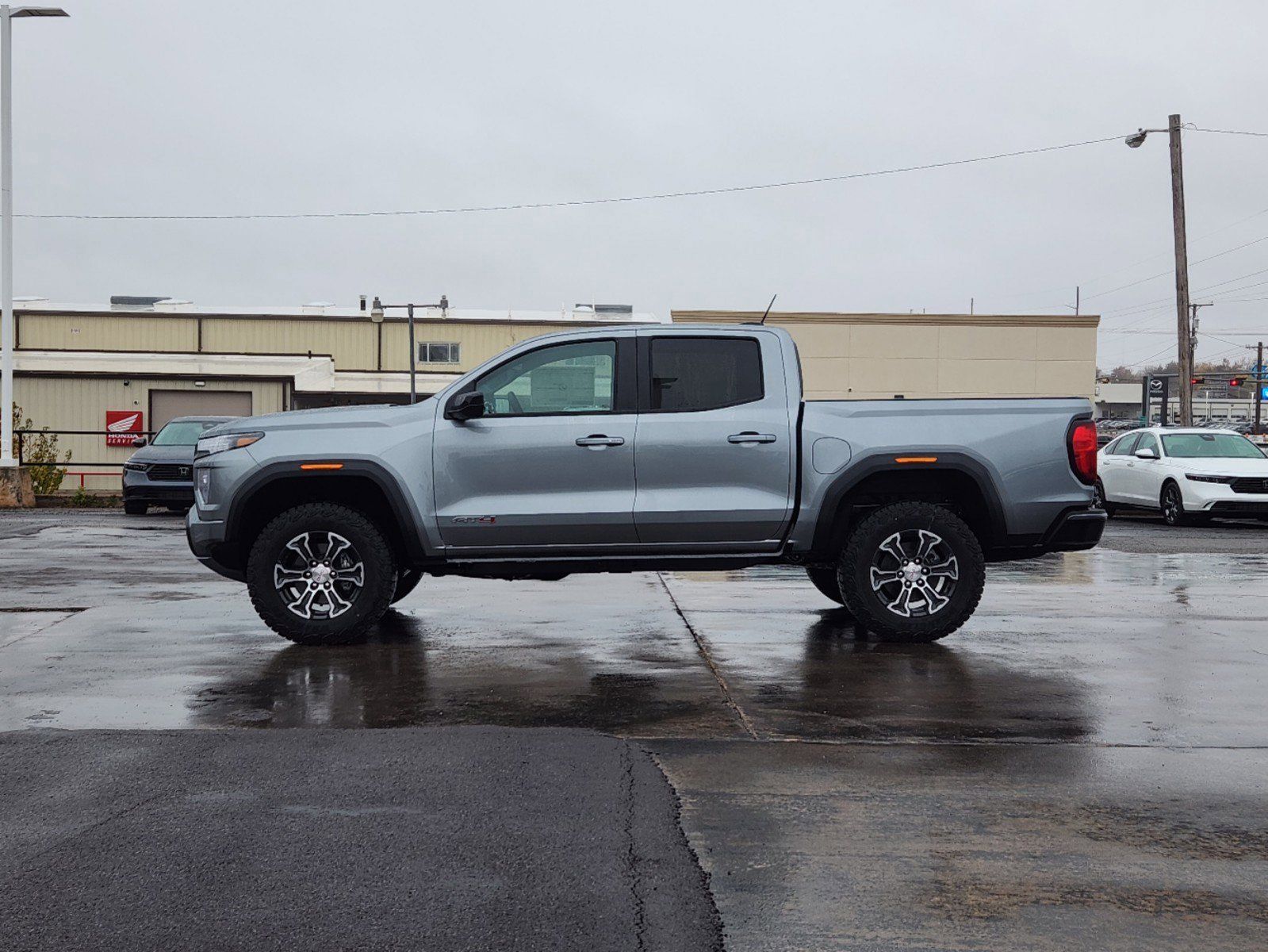 2024 GMC Canyon AT4 3