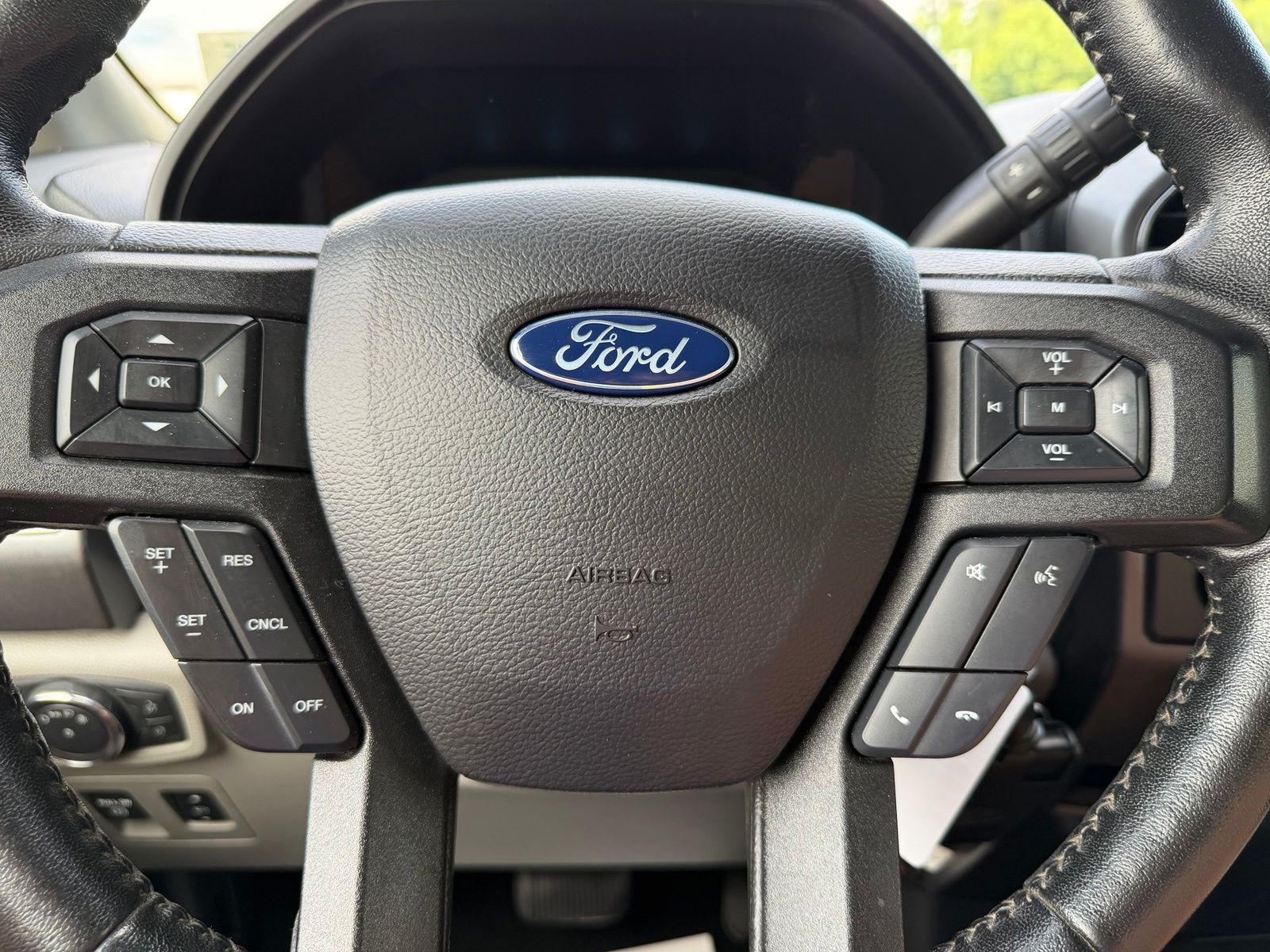 2019 Ford F-150 image 16