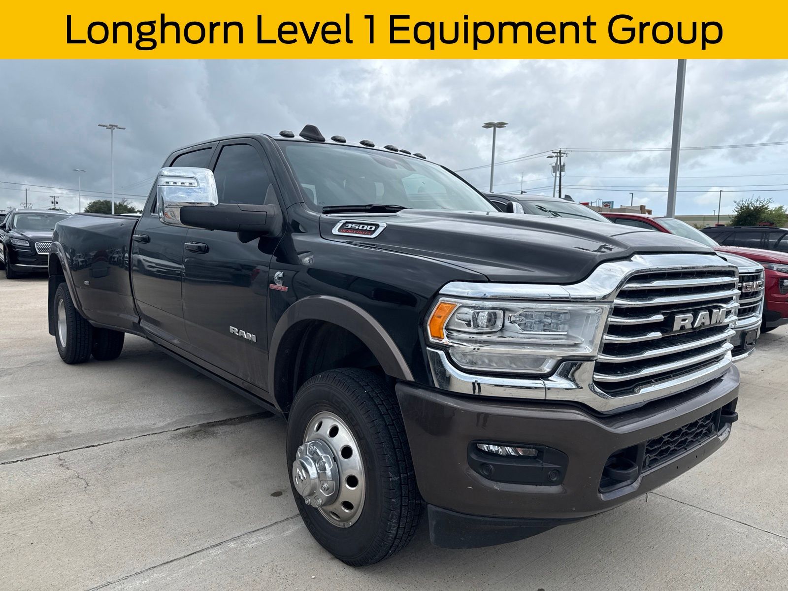 Diamond Black Crystal Pearlcoat 2024 RAM 3500 Pickup Truck Four-Wheel Drive 6-Speed Automatic