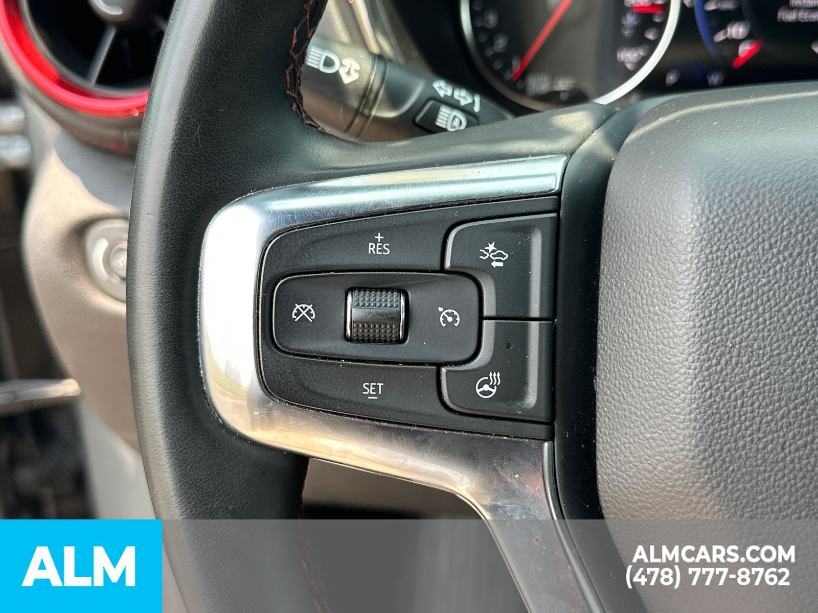 Used 2025 Gray Chevrolet RS image 30