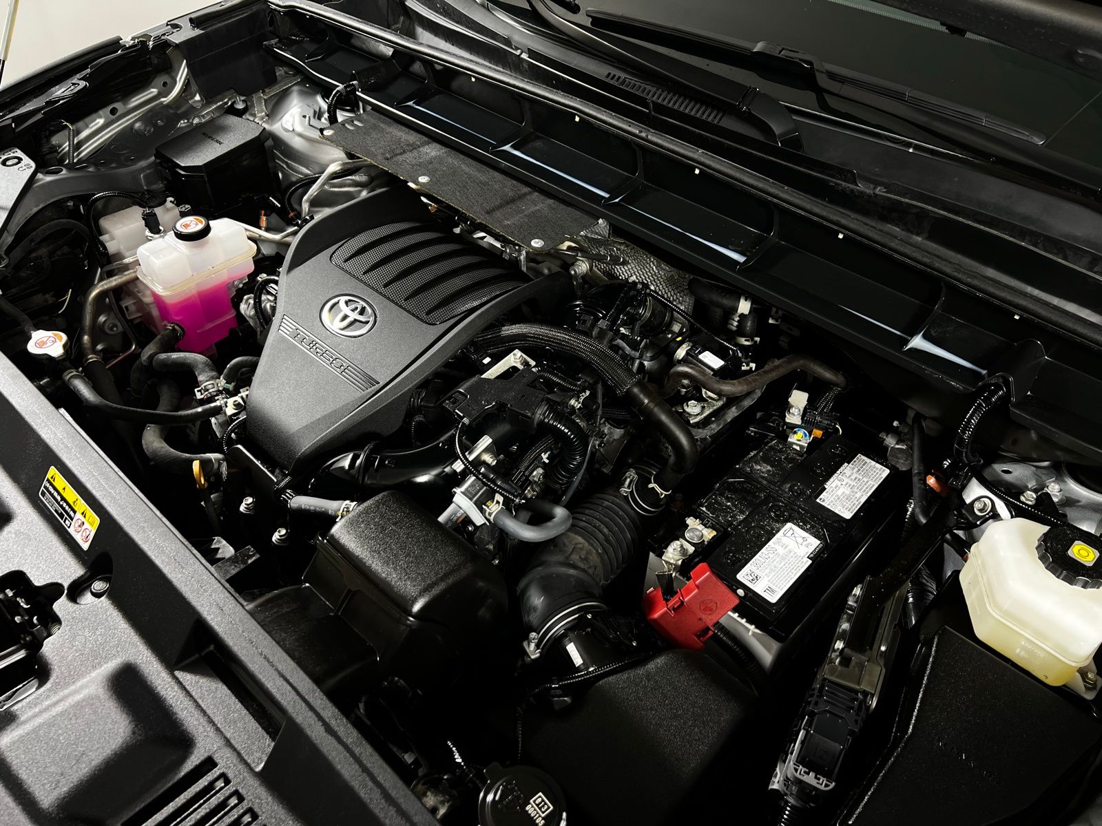 Thumbnail: 2024 Toyota Highlander - 11