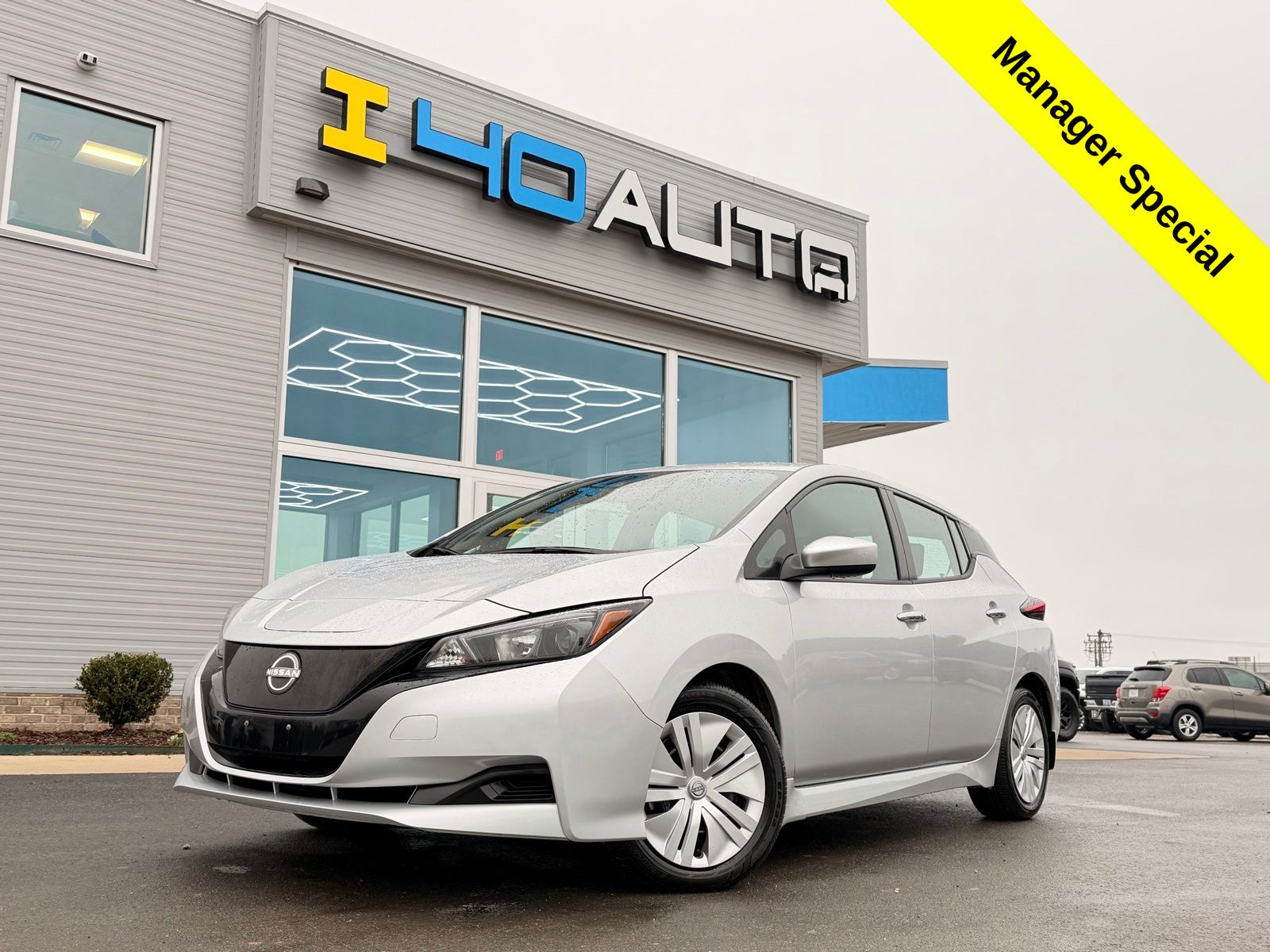 Brilliant Silver Metallic 2023 Nissan LEAF S FWD Hatchback Front-Wheel Drive Automatic