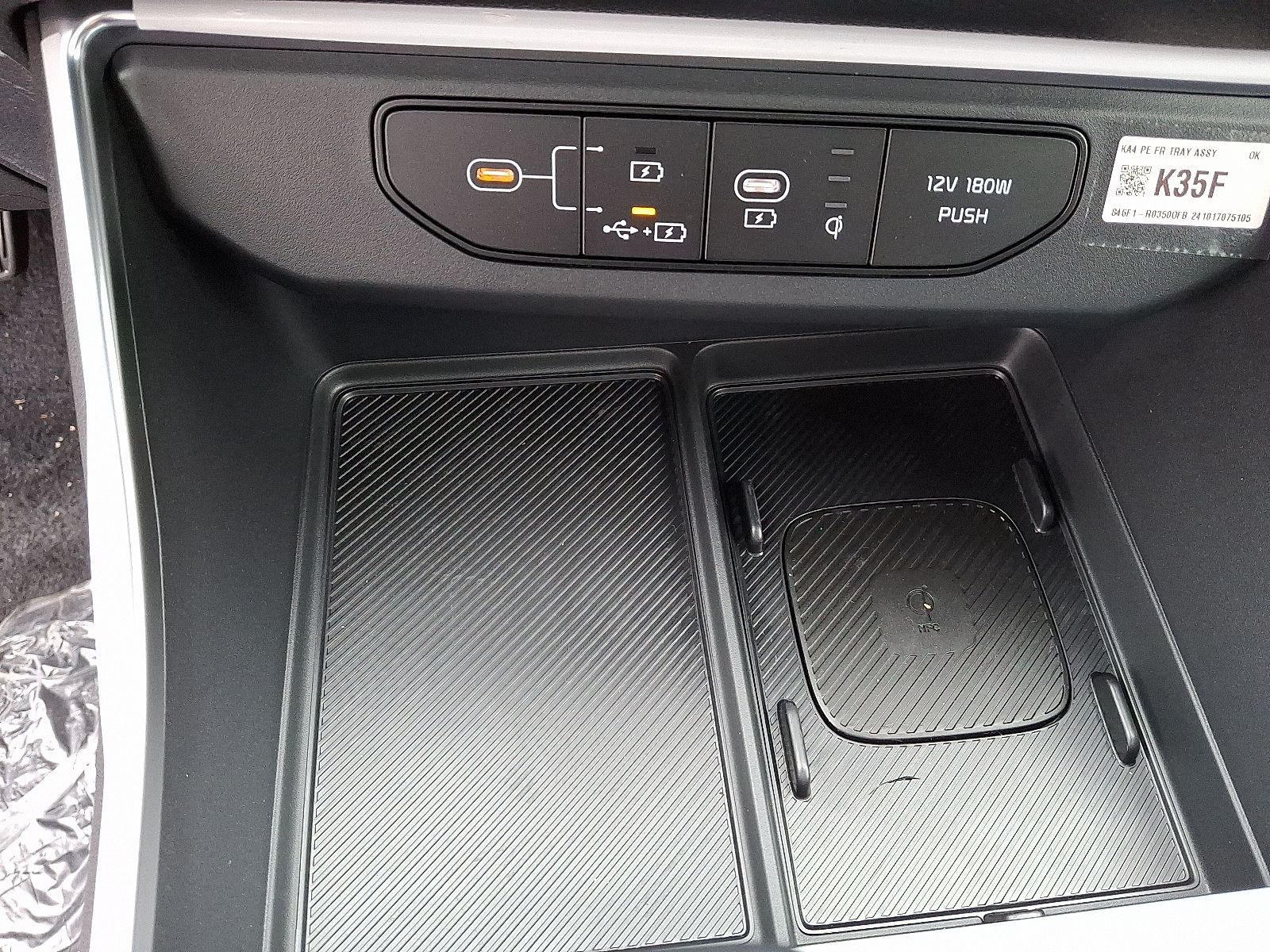 2025 Kia Carnival SX Prestige - Photo 23