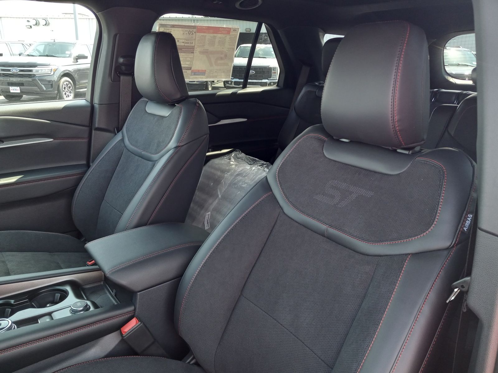 2026 Ford Explorer image 13