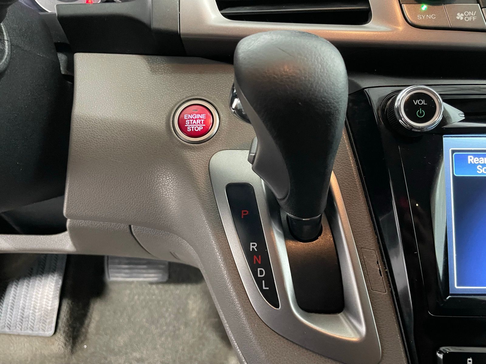 Used Car 2017 Honda Odyssey  Sports Van Ex-l Front Wheel Drive For Sale Under $12,000 In Austin, Texas
