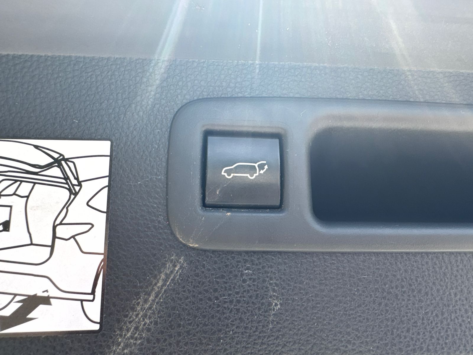 Used 2021  Toyota Platinum image 19