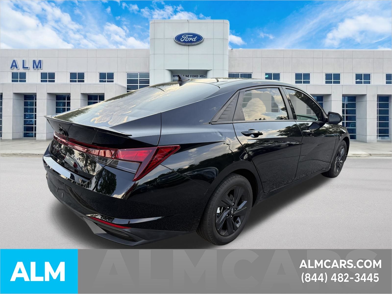 Used 2022 Black Hyundai SEL image 5