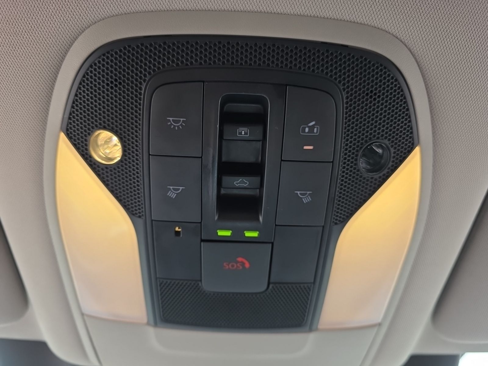 Used 2025 Black INFINITI Sensory image 48