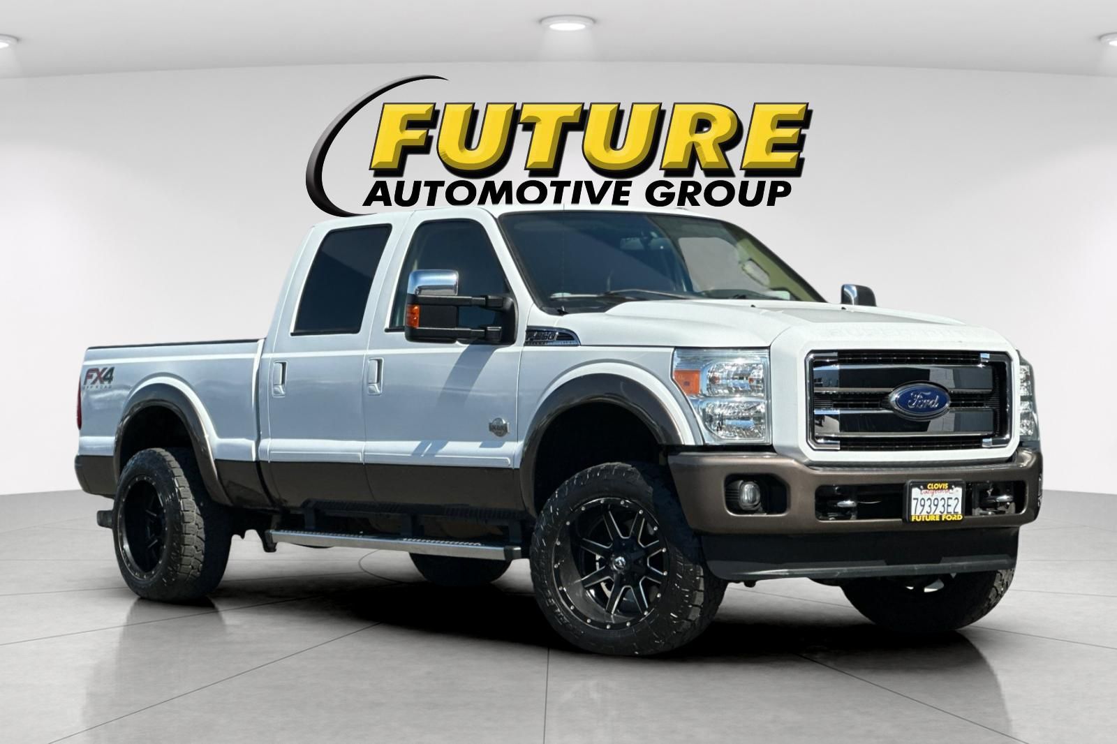 Oxford White 2016 Ford F-250 Super Duty King Ranch Crew Cab 4WD Pickup Truck Four-Wheel Drive 6-Speed Automatic Overdrive