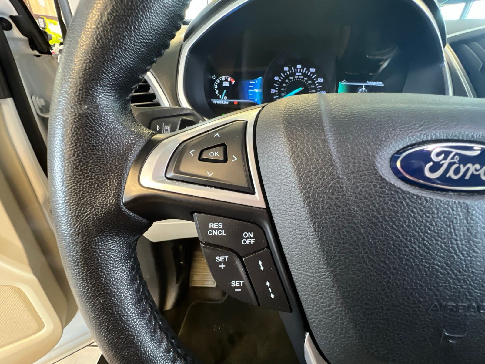 Certified Used 2017 White Platinum Clearcoat Metallic Ford Titanium image 21