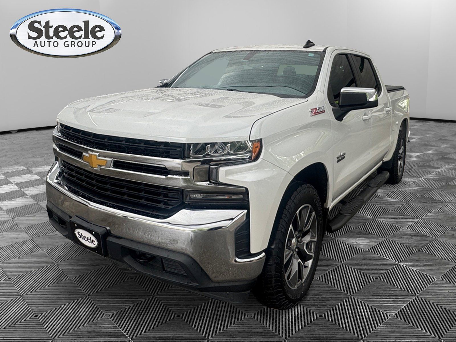 White (Iridescent Pearl Tricoat) 2020 Chevrolet Silverado 1500 Pickup Truck Four-Wheel Drive 8-Speed Automatic