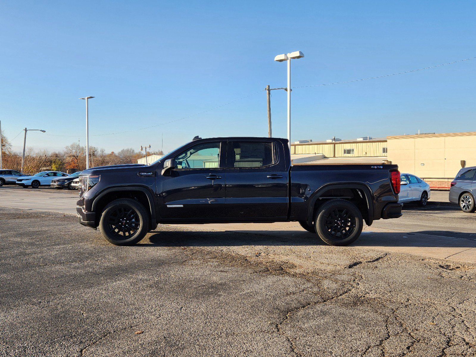 2025 GMC Sierra 1500 Elevation 3