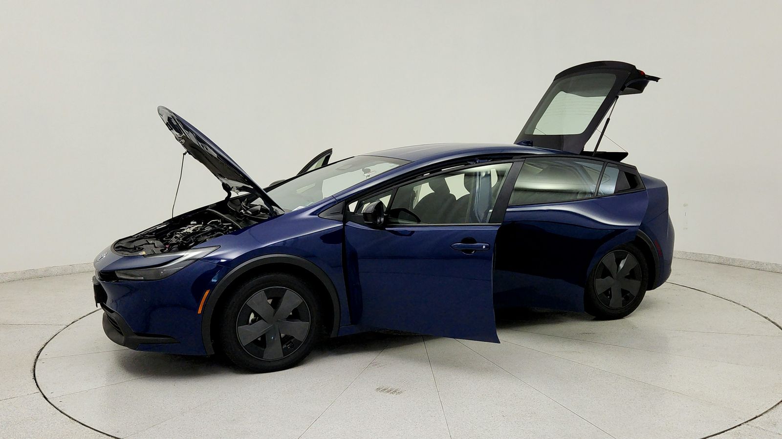 Used 2025 Blue Toyota LE image 12