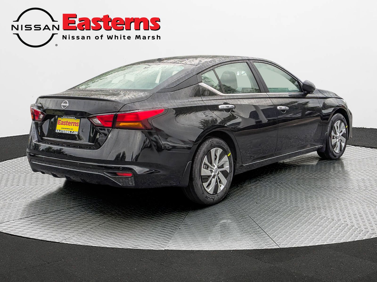 2025 Nissan Altima S photo 2